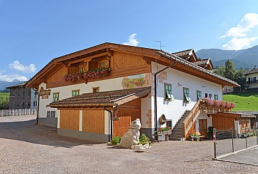 Privatnih vila Masi di Cavalese: El Tabià Del Margarito - Corrado Dellafior
