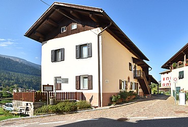 Case con appartamenti Ziano di Fiemme: Debora Chiocchetti