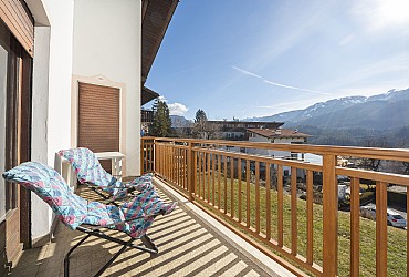 Appartamento a Castello-Molina di Fiemme. Ampia terrazza con vista Lagorai